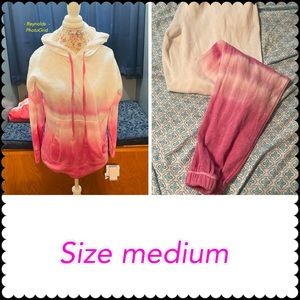 Pink and white tie dye/ombré sweat outfit